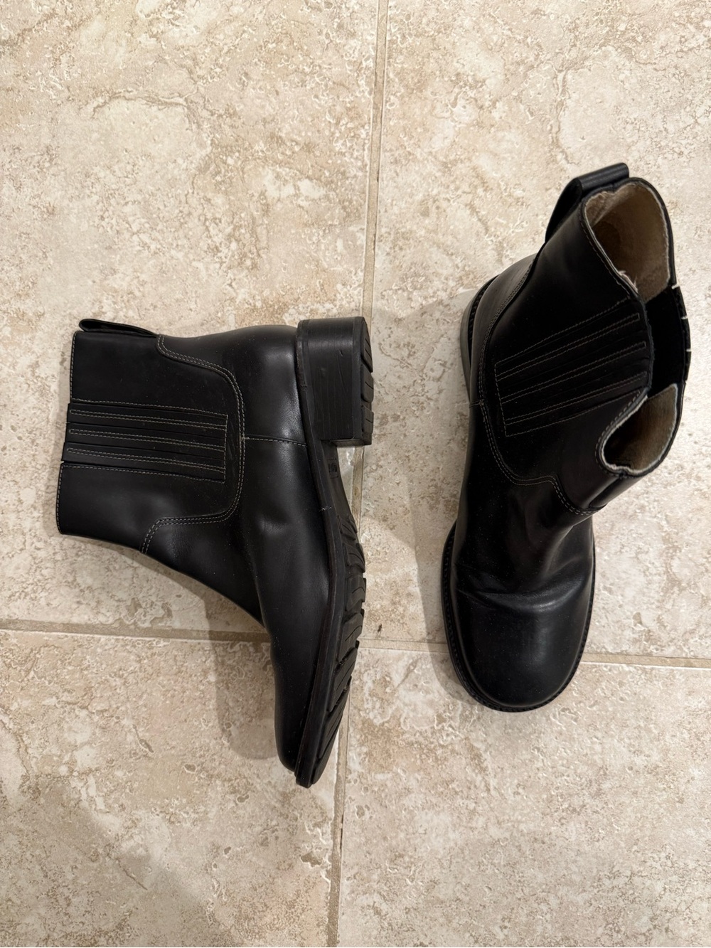 L.L Bean Black Leather Chelsea Boots